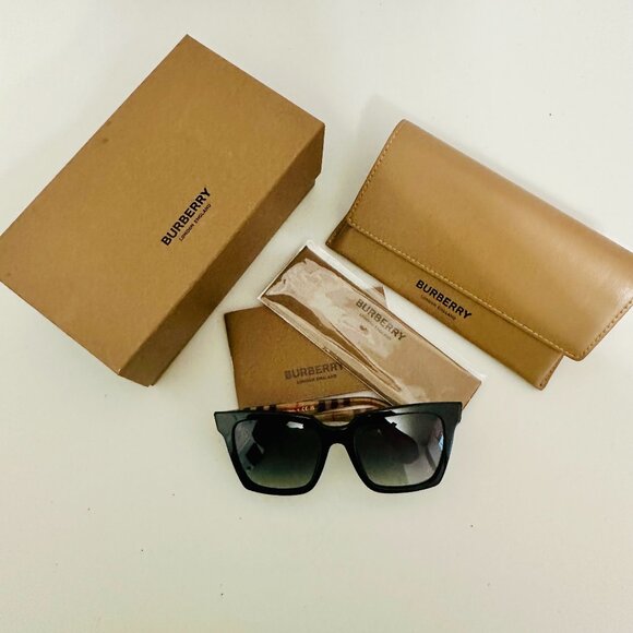 BURBERRY LONDON FULL INCLUSION NOVA CHECK SUNGLASSES MADE IN ITALY - Picture 1 of 8